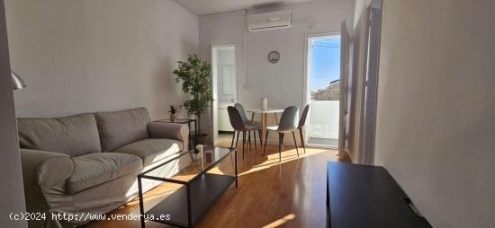 ¡Piso en alquiler de 2 habitaciones en Poblenou! - BARCELONA