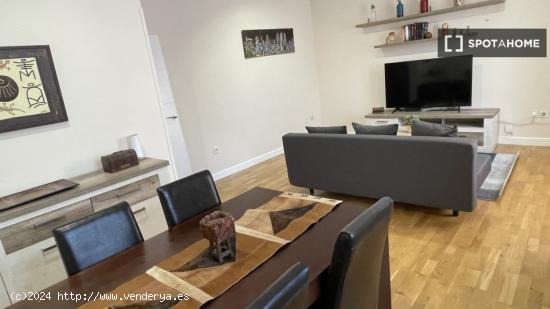 Apartamento de 3 dormitorios en alquiler en Imperial, Madrid. - MADRID