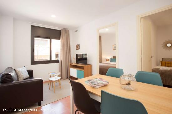 Todo el apartamento de 3 dormitorios en L'Hospitalet de Llobregat. - BARCELONA