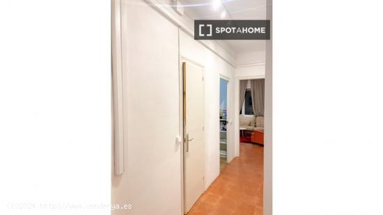 Apartamento entero de 3 habitaciones en Barcelona. - BARCELONA