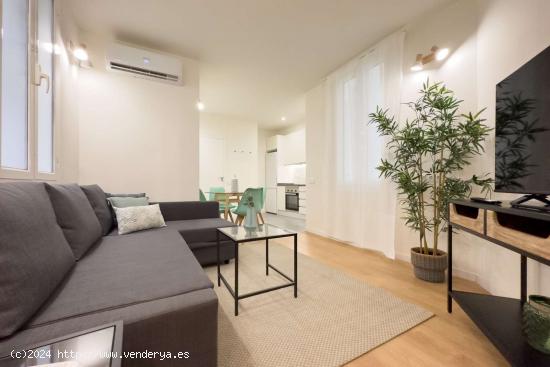 Apartamento entero de 2 dormitorios en Barcelona. - BARCELONA