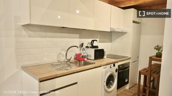 Apartamento tipo estudio en alquiler en San Diego, Madrid - MADRID