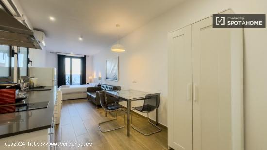 Apartamento tipo estudio en alquiler en Monjuïc - BARCELONA