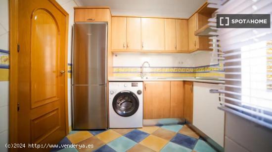 Apartamento de 3 dormitorios en alquiler en Barajas, Madrid. - MADRID