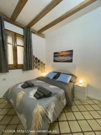 Apartamento entero de 2 dormitorios en Barcelona. - BARCELONA