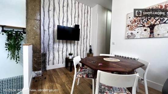 Apartamento de 2 dormitorios en alquiler en Madrid - MADRID