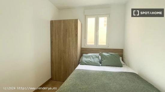 Se alquila habitación en un Coliving en Vallecas - MADRID