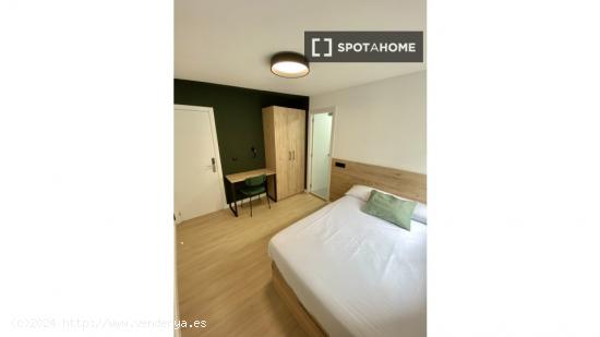 Se alquila habitación en un Coliving en Carabanchel - MADRID