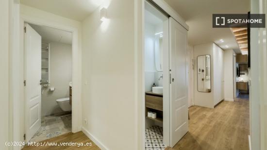 Apartamento entero de 3 habitaciones en Barcelona. - BARCELONA