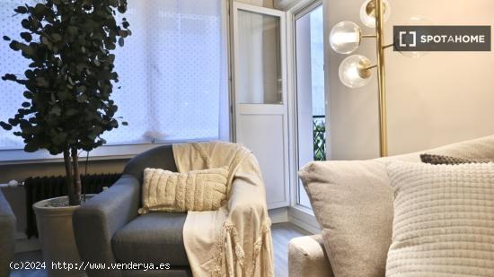 Apartamento de 2 dormitorios en alquiler en Madrid - MADRID