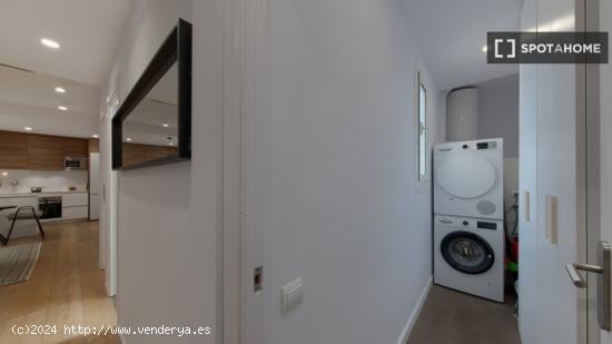 Apartamento entero de 2 dormitorios en Barcelona. - BARCELONA