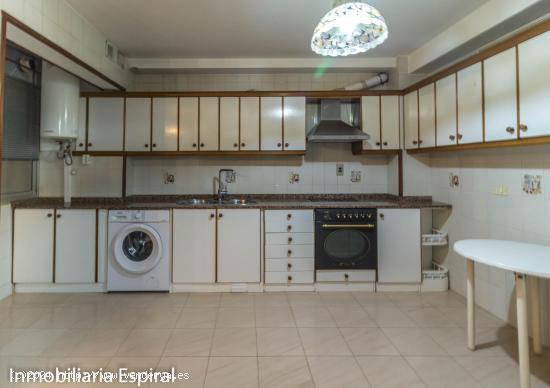 Amplio apartamento en Eduardo Pondal - PONTEVEDRA