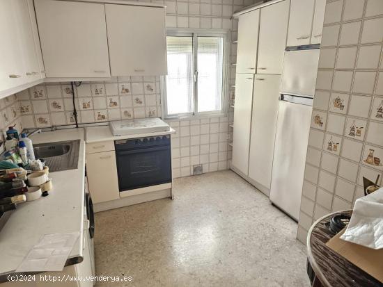 Piso en venta en Doctor Fedriani - SEVILLA