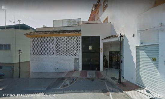  LOCAL COMERCIAL EN SAN PEDRO DE ALCÁNTARA - MALAGA 