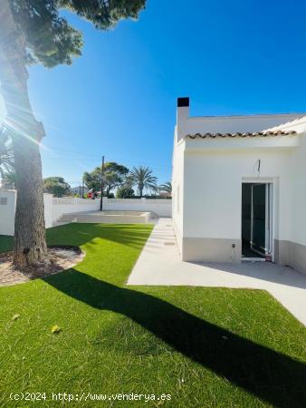 Espectacular chalet independiente de obra nueva en la zona de la Font, El Campello. - ALICANTE