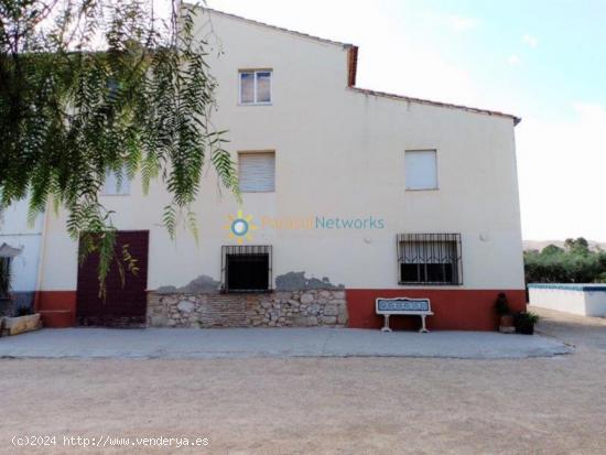 Chalet en venta en Onteniente - VALENCIA