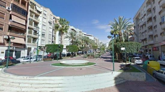 PLANTA BAJA COMERCIAL EN CREVILLENTE  CON POSIBILIDAD DE CONVERTIR EN VIVIENDA - ALICANTE