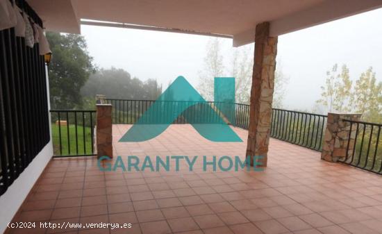 SE VENDE MAGNIFICO CHALET EN SIERRA DE FUENTES - CACERES