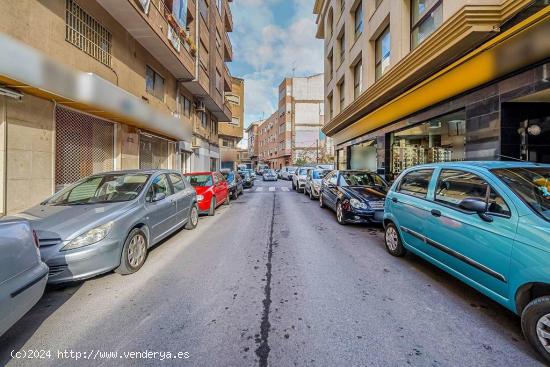 Piso de 120 m2 en venta situado en Alicante, Elda - ALICANTE