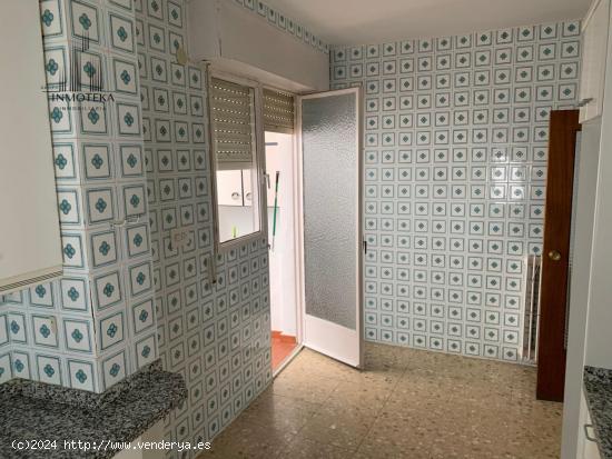 REF: C022 GRUPO INMOTEKA INMOBILIARIA VENDE PISO ZONA CENTRO/LA PAJARITA - ALBACETE