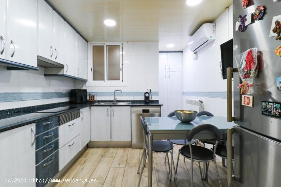 Unifamiliar adosada en venta  en Viladecans - Barcelona