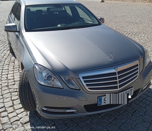 Mercedes Clase E E 220 d 4MATIC de 2012 con 914.000 Km por 7.650 EUR. en Badajoz