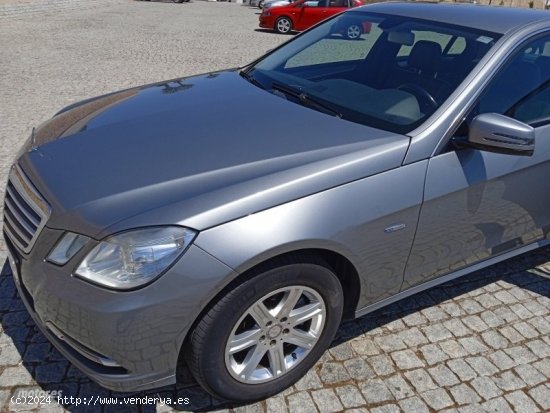 Mercedes Clase E E 220 d 4MATIC de 2012 con 914.000 Km por 7.650 EUR. en Badajoz