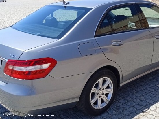 Mercedes Clase E E 220 d 4MATIC de 2012 con 914.000 Km por 7.650 EUR. en Badajoz