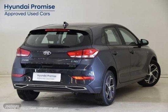 Hyundai i30 1.0 TGDI Klass LR 48V 120 de 2024 con 13.500 Km por 24.900 EUR. en Madrid