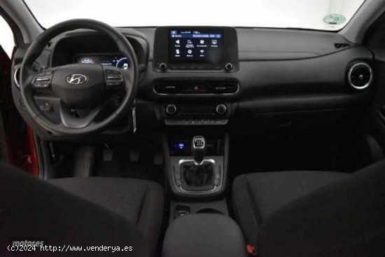 Hyundai Kona 1.0 TGDI Maxx 4x2 de 2023 con 14.808 Km por 18.990 EUR. en Girona