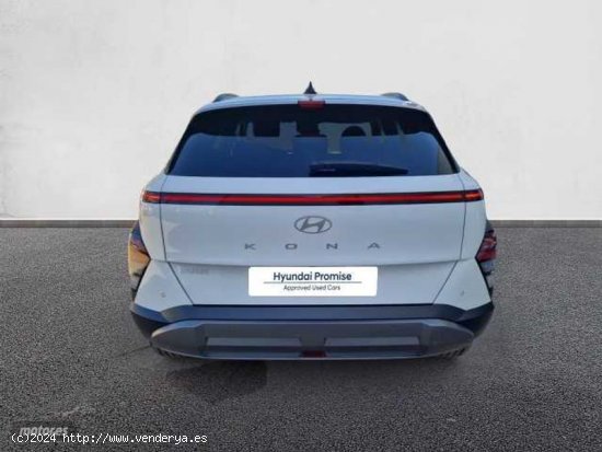 Hyundai Kona 1.0 TGDI Tecno 4x2 de 2024 con 10 Km por 26.500 EUR. en Huelva