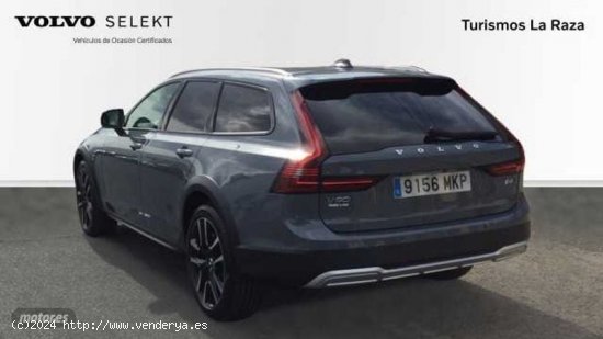 Volvo V 90 FAMILIAR 2.0 B4 D ULTIMATE 4WD AUTO 197CV 5P de 2023 con 16.200 Km por 59.600 EUR. en Sev