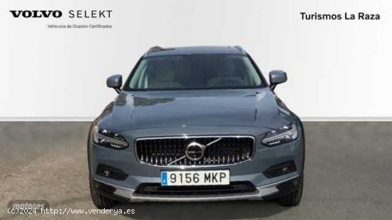 Volvo V 90 FAMILIAR 2.0 B4 D ULTIMATE 4WD AUTO 197CV 5P de 2023 con 16.200 Km por 59.600 EUR. en Sev