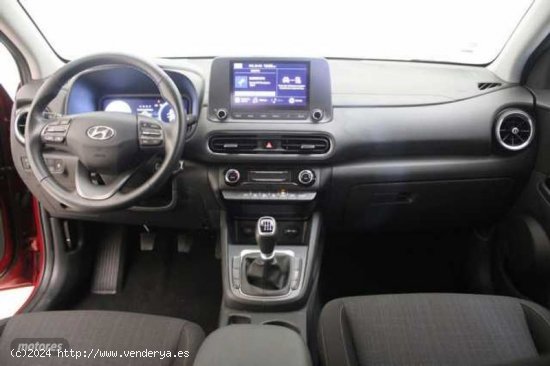 Hyundai Kona 1.0 TGDI Maxx 4x2 de 2023 con 15.257 Km por 18.990 EUR. en Girona