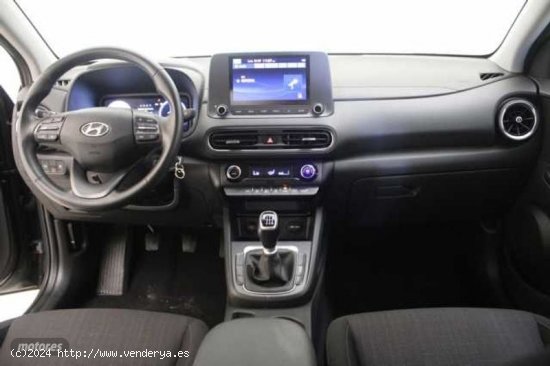 Hyundai Kona 1.0 TGDI Maxx 4x2 de 2023 con 17.839 Km por 18.990 EUR. en Girona