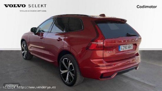 Volvo XC 60 XC60 Recharge Ultimate, T6 plug-in hybrid eAWD, Electrico de 2023 con 16.900 Km por 54.9