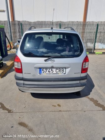 Opel Zafira ELEGANCE de 2004 con 218.301 Km por 2.700 EUR. en Girona