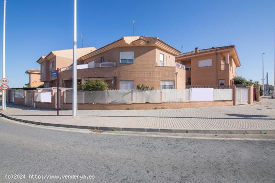  CHALET DE LUJO EN LA COSTA BLANCA JUNTO A LA PLAYA DEL PINET - ALICANTE 