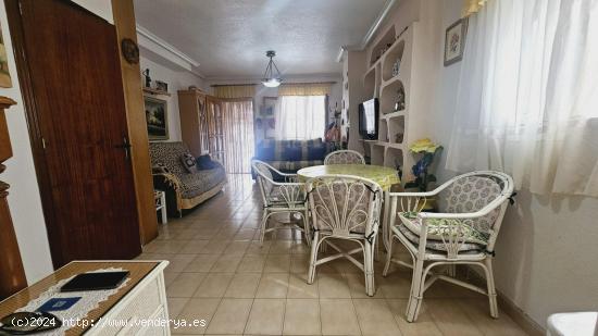 TORREVIEJA DUPLEX 2 HABS EN PLAYA ACEQUION GRAN JARDIN 159.900€ - ALICANTE