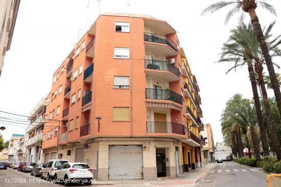  Piso en Venta en Calle Salvador Castell, Algemesí - VALENCIA 