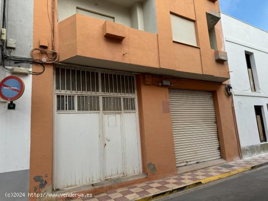 VENTA DE ALMACEN CON DOS PUERTAS DE ACCESO EN ALMUSSAFES (VALENCIA) - VALENCIA