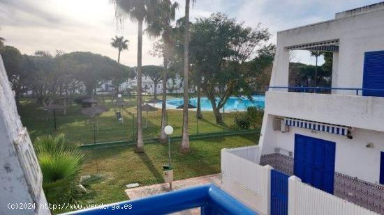 SE ALQUILA APARTAMENTO EN LA BARROSA - CADIZ