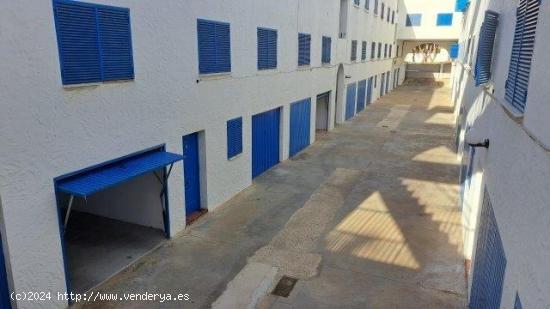 SE ALQUILA APARTAMENTO EN LA BARROSA - CADIZ