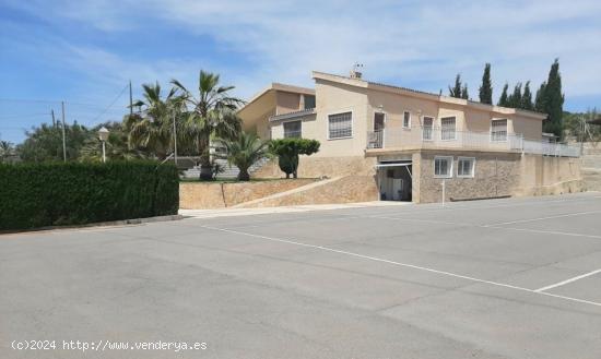  Chalet a la venta con piscina y pista de tenis en Bonavista, Elche. - ALICANTE 