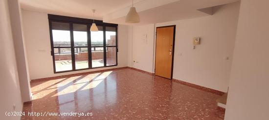 SE ALQUILA ATICO DUPLEX EN PAIPORTA - VALENCIA