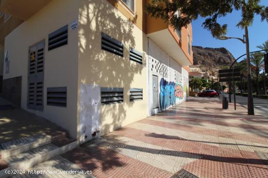  ALQUILER DE LOCAL COMERCIAL. - ALMERIA 