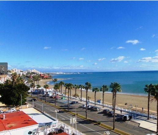 Piso en Benalmádena Costa, 1ª línea de playa. - MALAGA