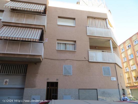 SE VENDE LOCAL COMERCIAL EN EL PRAT DEL LLOBREGAT - BARCELONA