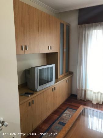 APARTAMENTO EN CONXO - A CORUÑA