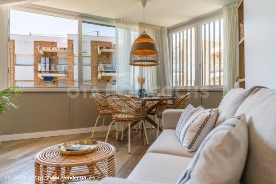 PISO LOFT CON ASCENSOR, PARKING COMUNITARIO, JARDIN Y PISCINA EN CAMBRILS - TARRAGONA